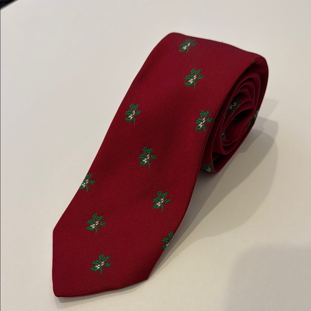 Puritan Cape Cod Mistletoe Print Tie